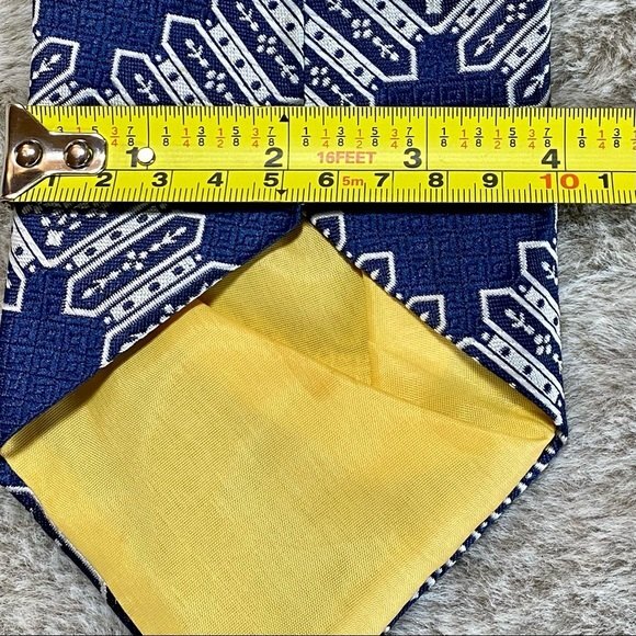 Vintage 70’s Wide Tie - Picture 3 of 3